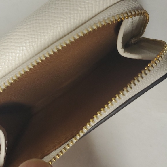 Coach 37968 Leather Small Trifold Wallet Gold/Chalk (Firm Price) - Picture 11 of 16